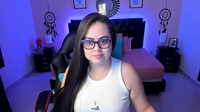 LolaVillalobos online show from March 2026 12:19:01 PM