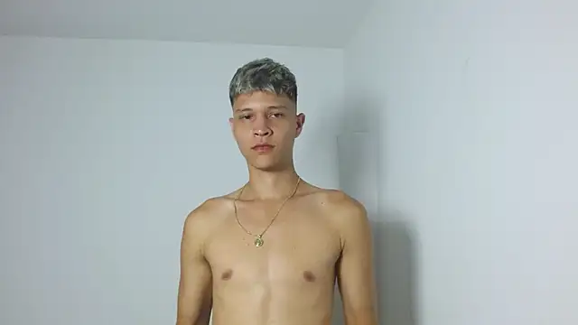 Twinkcock22 online show from June 2026 02:46:01 AM