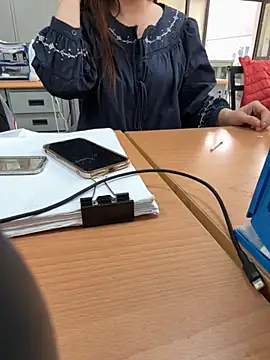 PhuongNhi21 online show from November 2025 12:31:02 AM