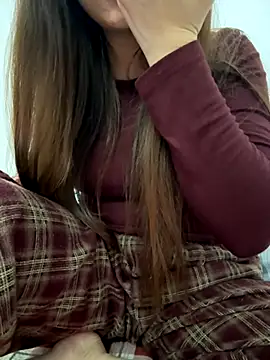 PhuongNhi21 online show from December 2025 02:56:02 PM