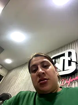 Snapshot of megvibes chatting on October 2025 10:21:01 PM megvibes online show from October 2025 10:21:01 PM