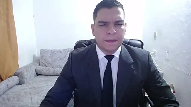 Victor Maitland online show from December 2025 08:27:02 PM