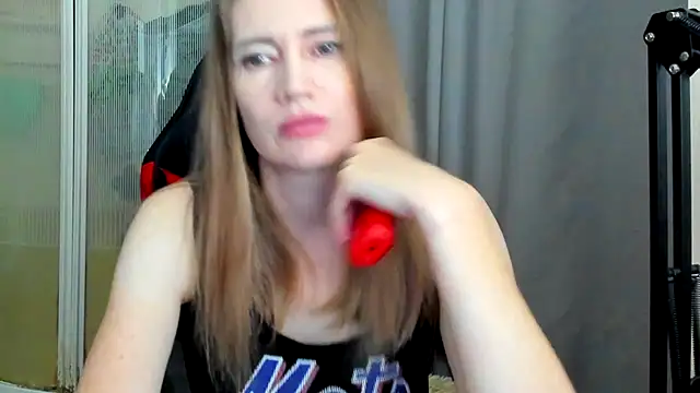 Snapshot of JessFoxxx chatting on June 2026 02:24:02 AM JessFoxxx online show from June 2026 02:24:02 AM