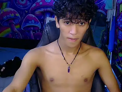 Snapshot of kenbigcockxx chatting on June 2026 01:54:02 PM kenbigcockxx online show from June 2026 01:54:02 PM