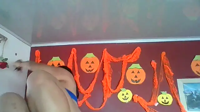 DianaOchoa  online show from October 2025 08:33:02 PM