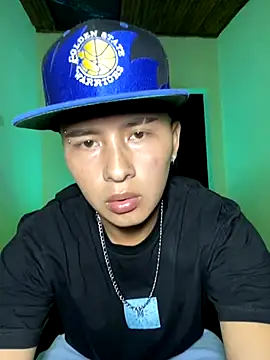 Snapshot of Archie-Davis chatting on October 2025 05:16:02 AM Archie-Davis online show from October 2025 05:16:02 AM