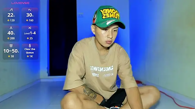 Snapshot of Archie-Davis chatting on October 2025 11:42:01 AM Archie-Davis online show from October 2025 11:42:01 AM