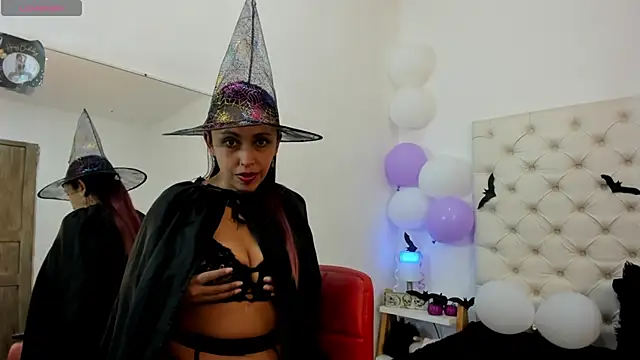 Snapshot of valeriasweet_ chatting on October 2025 01:54:01 PM valeriasweet  online show from October 2025 01:54:01 PM