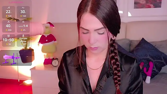 Snapshot of Heraa_Piett chatting on December 2025 12:14:02 PM Heraa Piett online show from December 2025 12:14:02 PM