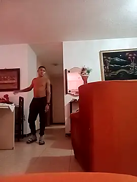 Snapshot of Jeikaliente chatting on April 2026 05:17:01 PM Jeikaliente online show from April 2026 05:17:01 PM