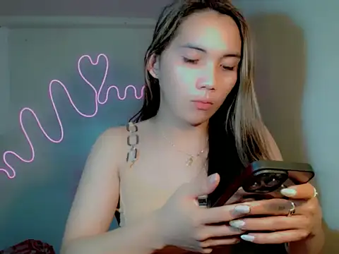 Snapshot of Sweet_ThaliaXX chatting on November 2025 12:46:01 AM Sweet ThaliaXX online show from November 2025 12:46:01 AM