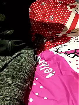 Snapshot of DavidForLife8 chatting on November 2025 12:32:01 AM DavidForLife8 online show from November 2025 12:32:01 AM