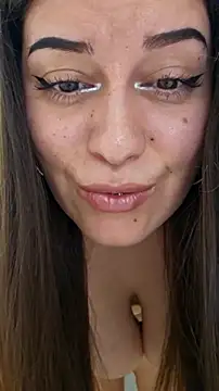 Snapshot of Larissa4U chatting on October 2025 09:15:01 AM Larissa4U online show from October 2025 09:15:01 AM