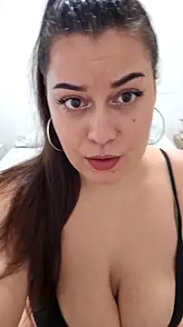 Snapshot of Larissa4U chatting on October 2025 12:56:01 PM Larissa4U online show from October 2025 12:56:01 PM