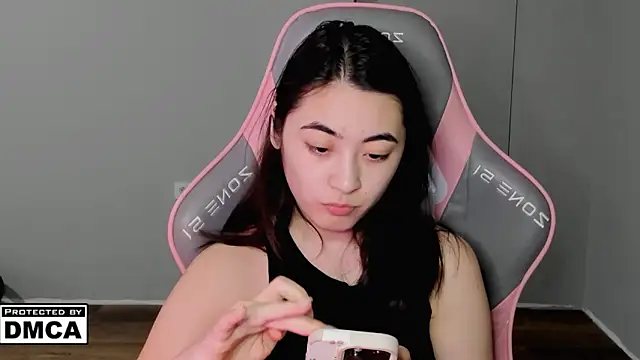 MeilideQian1 online show from February 2026 12:59:02 PM