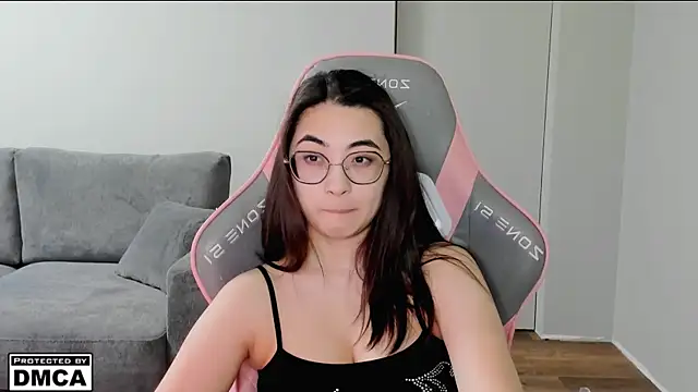 MeilideQian1 online show from April 2026 02:21:01 PM