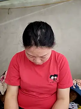 Snapshot of yoowwmr chatting on December 2025 03:14:02 AM yoowwmr online show from December 2025 03:14:02 AM