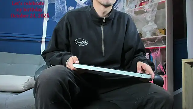 etham wolf  online show from October 2025 11:20:02 AM