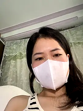 Snapshot of Bonbonnn_99 chatting on October 2025 01:08:02 AM Bonbonnn 99 online show from October 2025 01:08:02 AM