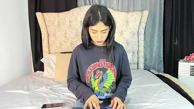 aleja spearsx online show from March 2026 12:09:01 PM