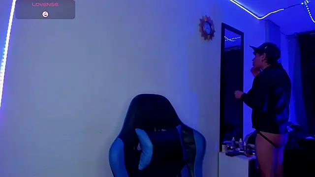 Snapshot of Jostin18 chatting on November 2025 04:56:02 AM Jostin18 online show from November 2025 04:56:02 AM