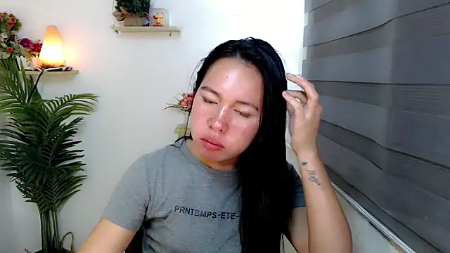 Snapshot of kimbratx chatting on October 2025 10:33:01 PM kimbratx online show from October 2025 10:33:01 PM