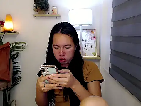 Snapshot of kimbratx chatting on November 2025 10:30:01 PM kimbratx online show from November 2025 10:30:01 PM