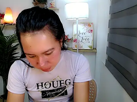 Snapshot of kimbratx chatting on November 2025 10:20:02 PM kimbratx online show from November 2025 10:20:02 PM