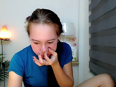 kimbratx online show from March 2026 10:25:01 PM