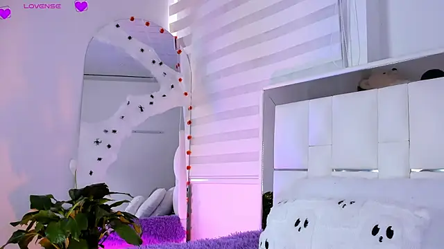 Snapshot of sara_goddess01 chatting on October 2025 07:04:02 PM sara goddess01 online show from October 2025 07:04:02 PM