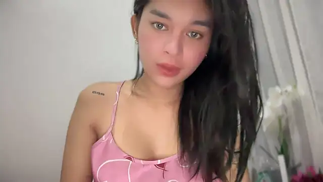 asiansmilexx online show from September 2025 05:01:02 AM