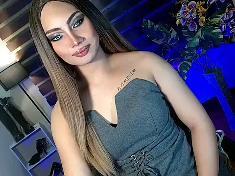 Snapshot of Bella_subhunterx chatting on November 2025 08:13:01 AM Bella subhunterx online show from November 2025 08:13:01 AM