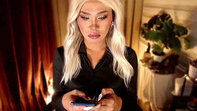 Snapshot of _tipsandchips chatting on February 2026 04:25:02 PM tipsandchips online show from February 2026 04:25:02 PM