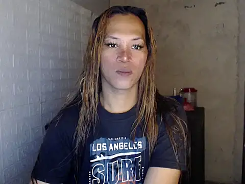 isabellabigcock06 online show from April 2026 01:51:02 PM