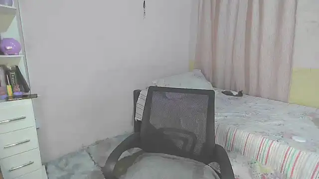 im miauhg online show from July 2026 06:32:02 AM