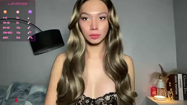 Demi Maddison online show from September 2025 04:22:02 PM