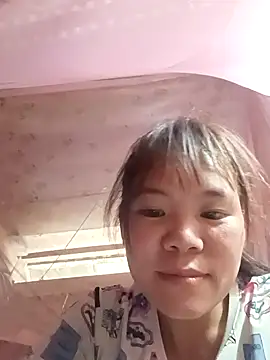 Snapshot of Nguyet135 chatting on April 2026 04:48:02 AM Nguyet135 online show from April 2026 04:48:02 AM