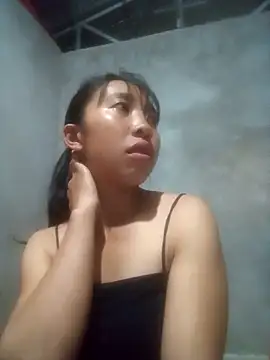 Snapshot of emaame68 chatting on September 2025 01:12:02 PM emaame68 online show from September 2025 01:12:02 PM