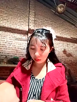 Snapshot of emaame68 chatting on November 2025 01:33:02 AM emaame68 online show from November 2025 01:33:02 AM