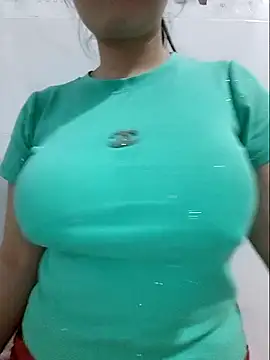 Snapshot of Shiny_Babe chatting on January 2026 07:13:01 AM Shiny Babe online show from January 2026 07:13:01 AM