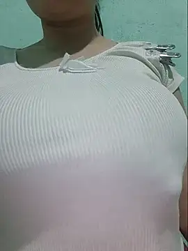 Snapshot of Shiny_Babe chatting on June 2026 04:14:02 AM Shiny Babe online show from June 2026 04:14:02 AM