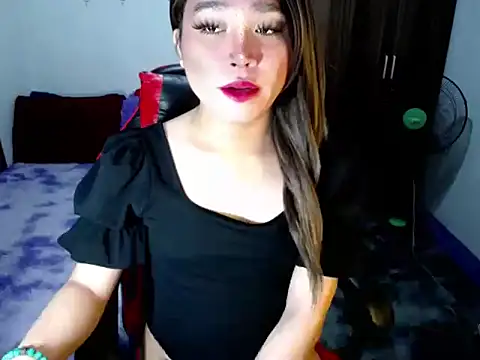 Snapshot of Urassiansweetcummer chatting on November 2025 02:23:02 AM Urassiansweetcummer online show from November 2025 02:23:02 AM