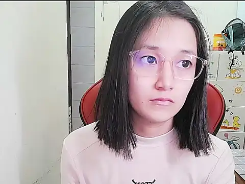 Shulee21 online show from November 2025 01:04:01 AM