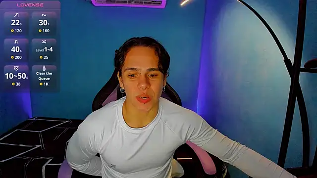 Snapshot of Maximiliano_scoott__ chatting on October 2025 06:49:02 PM Maximiliano scoott online show from October 2025 06:49:02 PM