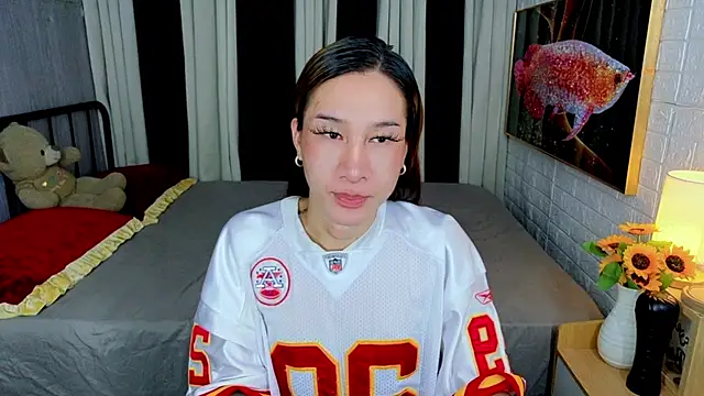 Snapshot of TRANSGODDESSA chatting on October 2025 12:34:02 PM TRANSGODDESSA online show from October 2025 12:34:02 PM