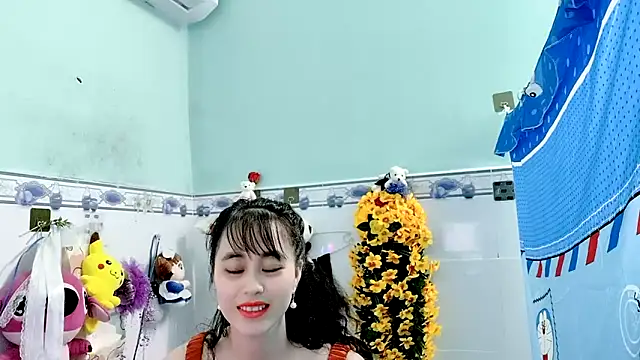 Snapshot of emgaixinhngoan chatting on September 2025 04:17:01 PM emgaixinhngoan online show from September 2025 04:17:01 PM
