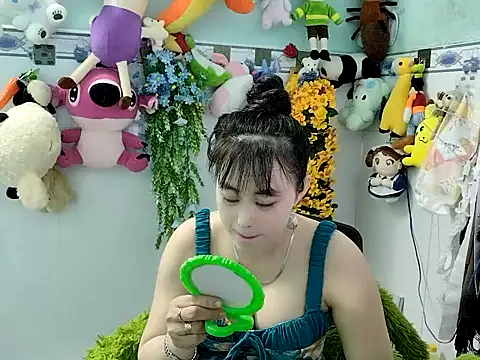 emgaixinhngoan online show from November 2025 02:22:02 AM