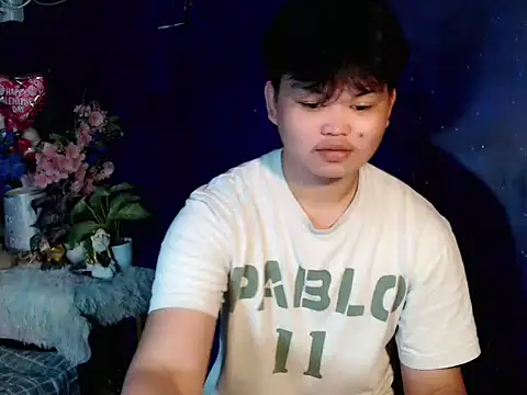 Reynelcock online show from October 2025 03:30:02 PM