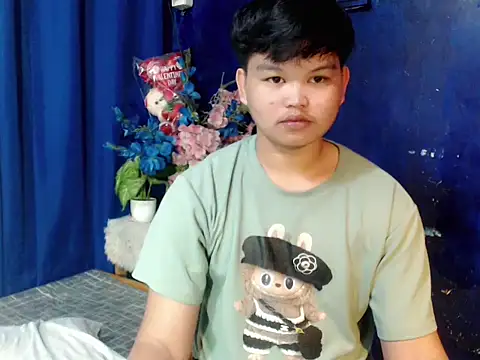 Reynelcock online show from February 2026 04:52:02 PM