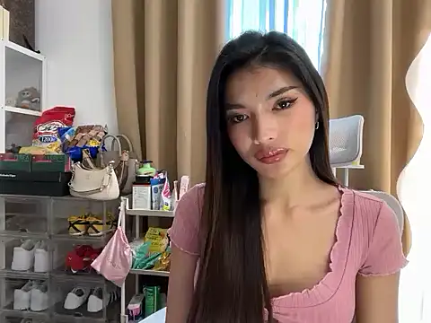 Snapshot of GoddessShemale chatting on August 2026 05:09:01 AM GoddessShemale online show from August 2026 05:09:01 AM